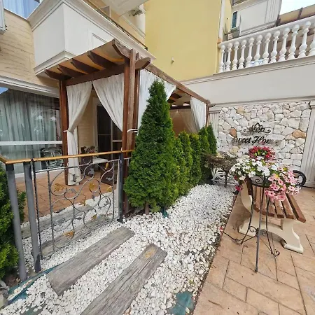 Pansiyon луксозно студио сладък дом в Sunny Beach