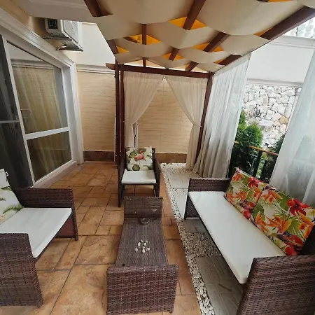 луксозно студио сладък дом в Habitación en casa particular *